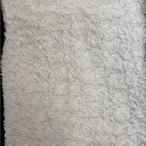 Plush White Faux Fur Throw Blanket - Soft Home Bedding